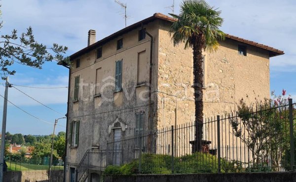 casa indipendente in vendita a Varese in zona Lissago