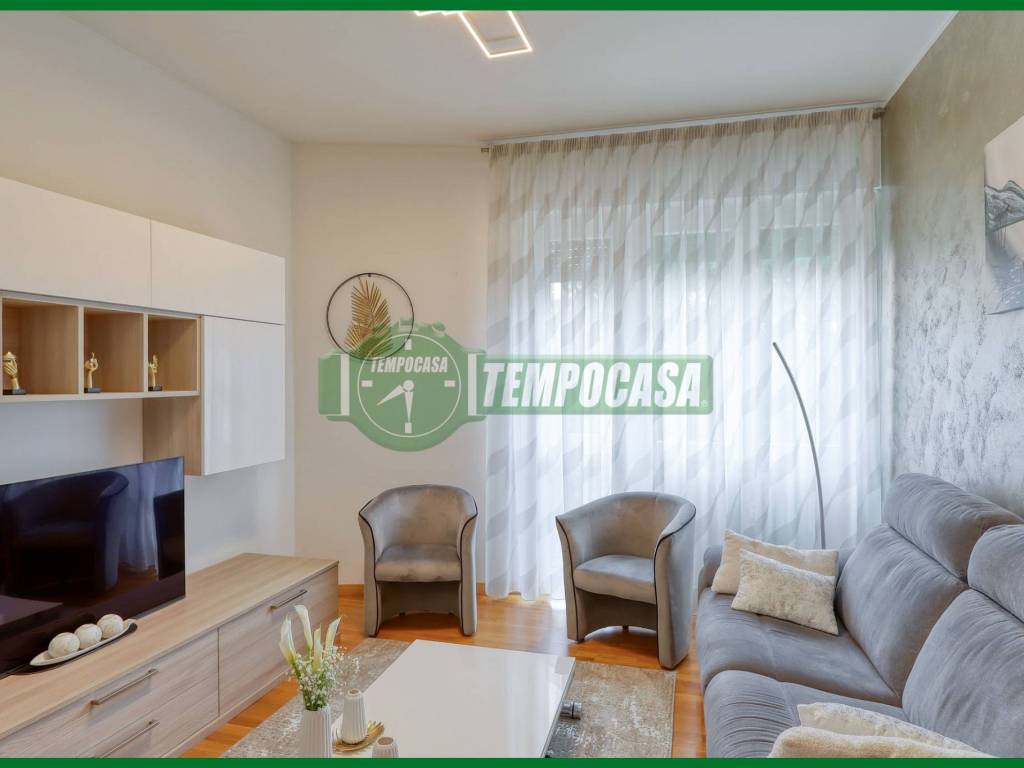 appartamento in vendita a Varese in zona Giubiano