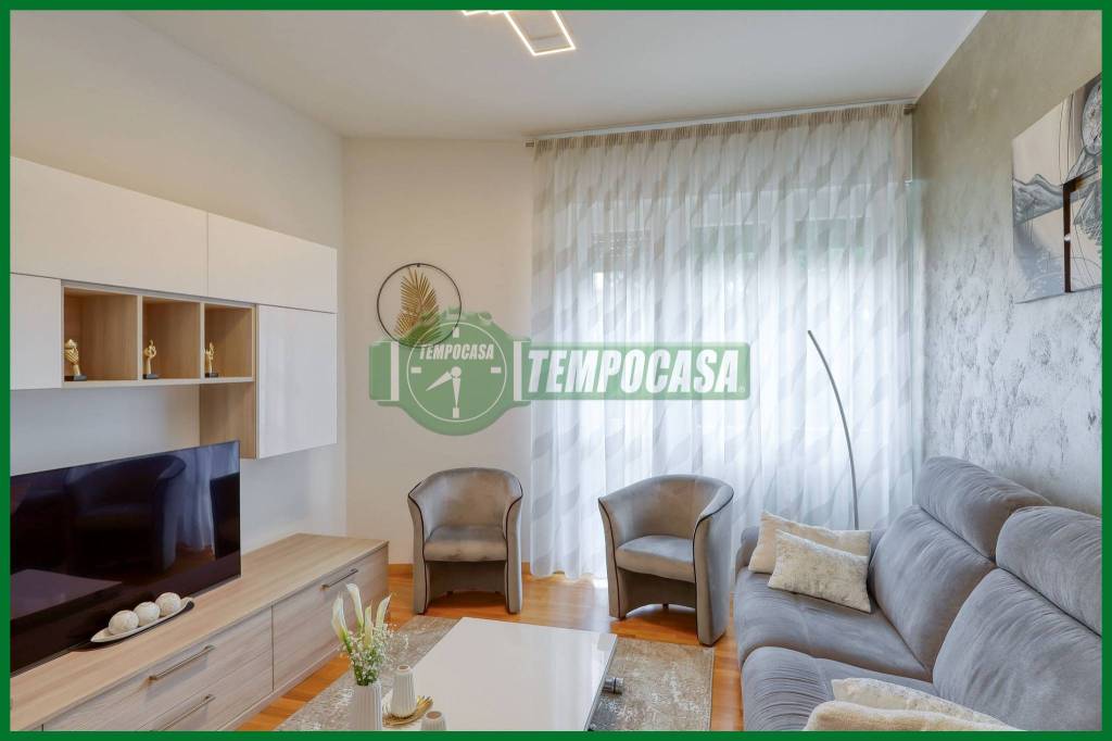 appartamento in vendita a Varese in zona Giubiano