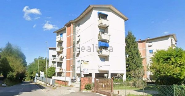 appartamento in vendita a Varese in zona Ippodromo