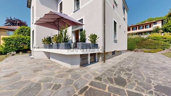 casa indipendente in vendita a Varese in zona Prima Cappella