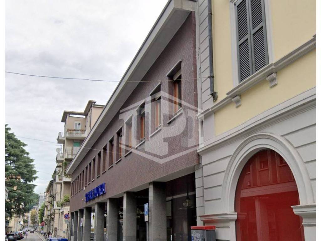 ufficio in vendita a Varese in zona Centro Città