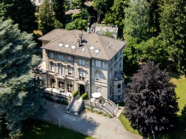 appartamento in vendita a Varese in zona Sant'Ambrogio