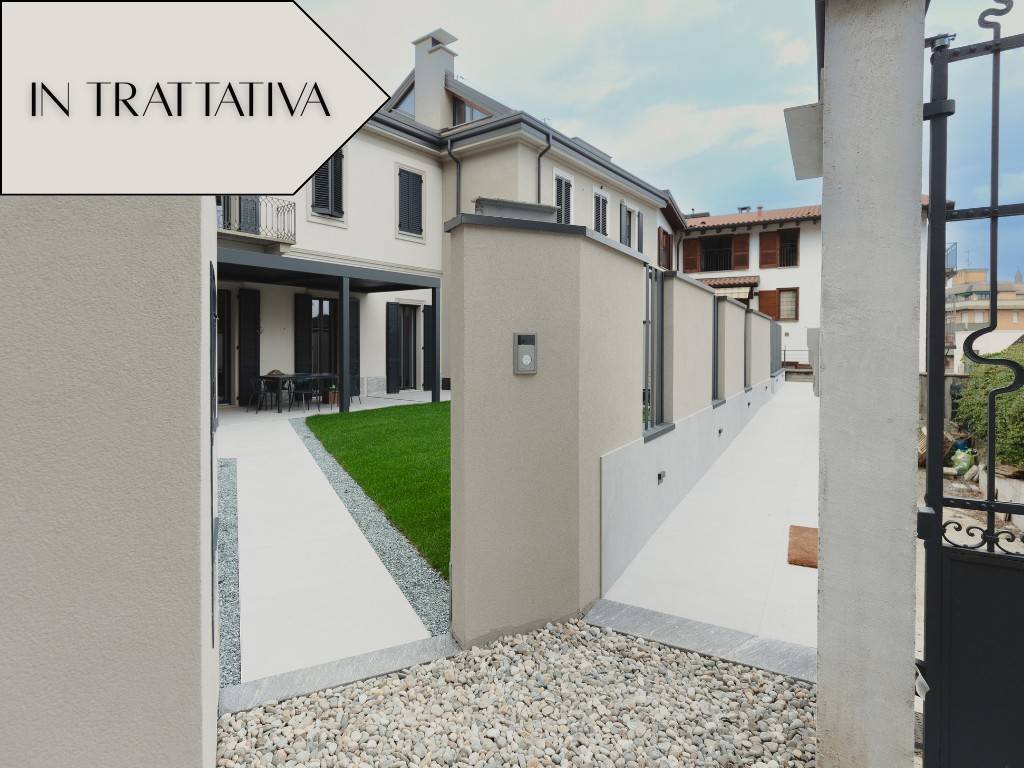 appartamento in vendita a Varese in zona Bosto