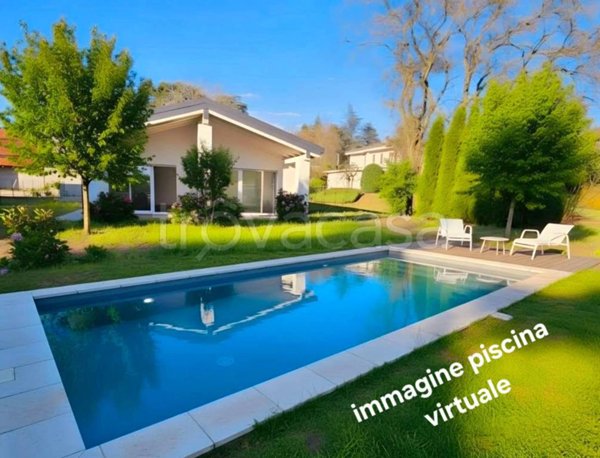 casa indipendente in vendita a Varese in zona Bosto