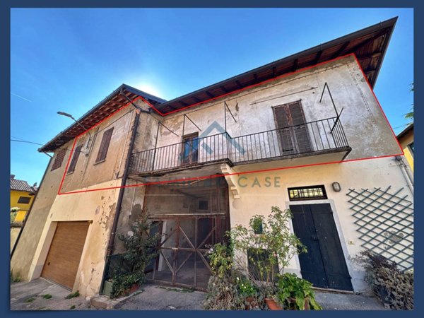 casa indipendente in vendita a Varese in zona Cartabbia