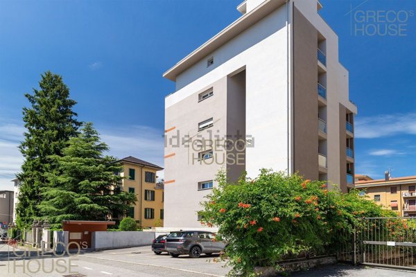 appartamento in vendita a Varese in zona Giubiano