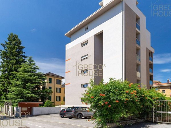 appartamento in vendita a Varese in zona Giubiano