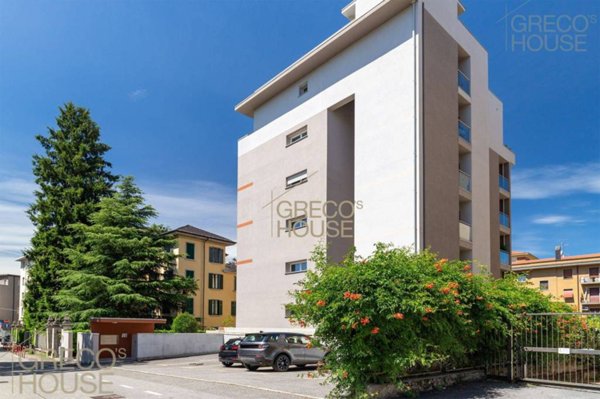 appartamento in vendita a Varese in zona Giubiano