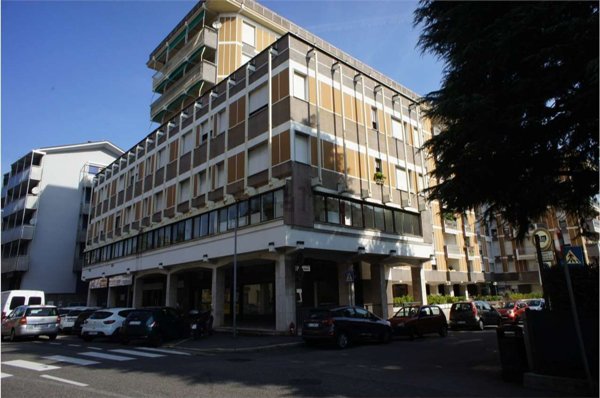 appartamento in vendita a Varese in zona Viale Belforte