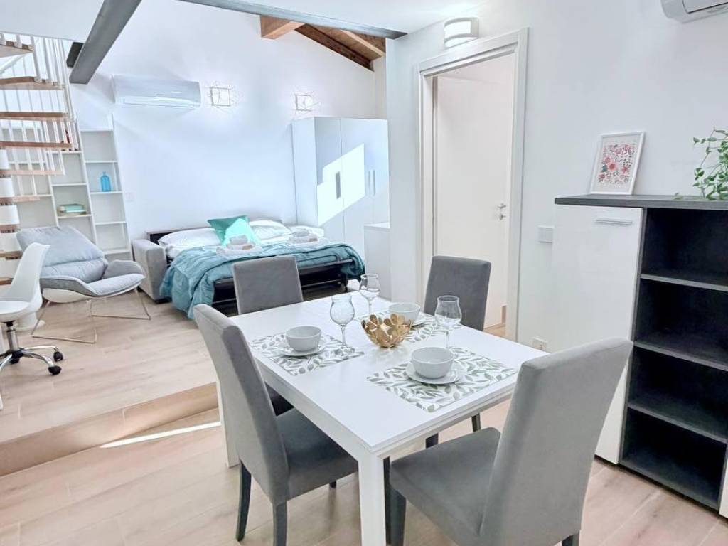 appartamento in vendita a Varese in zona Biumo