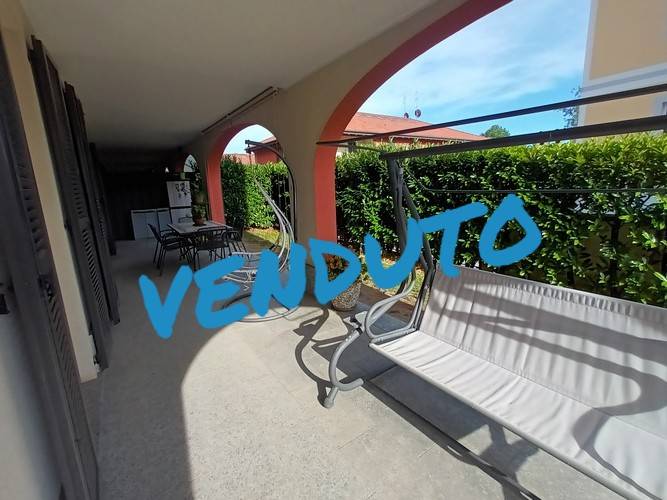 appartamento in vendita a Varese in zona Lissago