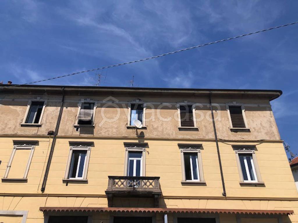 appartamento in vendita a Varese in zona Biumo