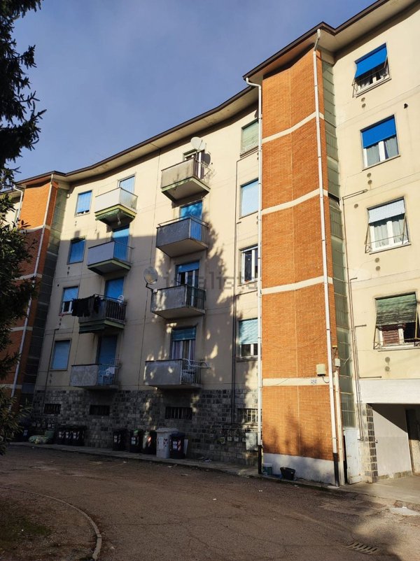 appartamento in vendita a Varese in zona Ippodromo