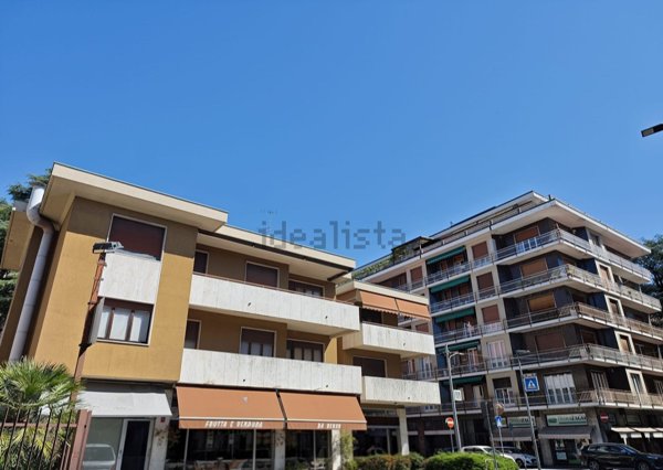 appartamento in vendita a Varese in zona Centro Città