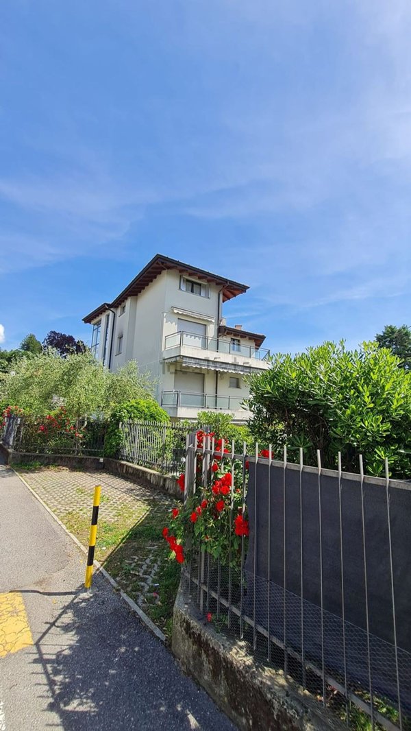 appartamento in vendita a Varese in zona Ippodromo