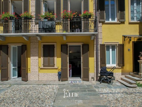 appartamento in vendita a Varese in zona Biumo