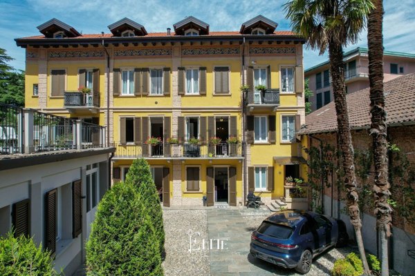 appartamento in vendita a Varese in zona Bosto