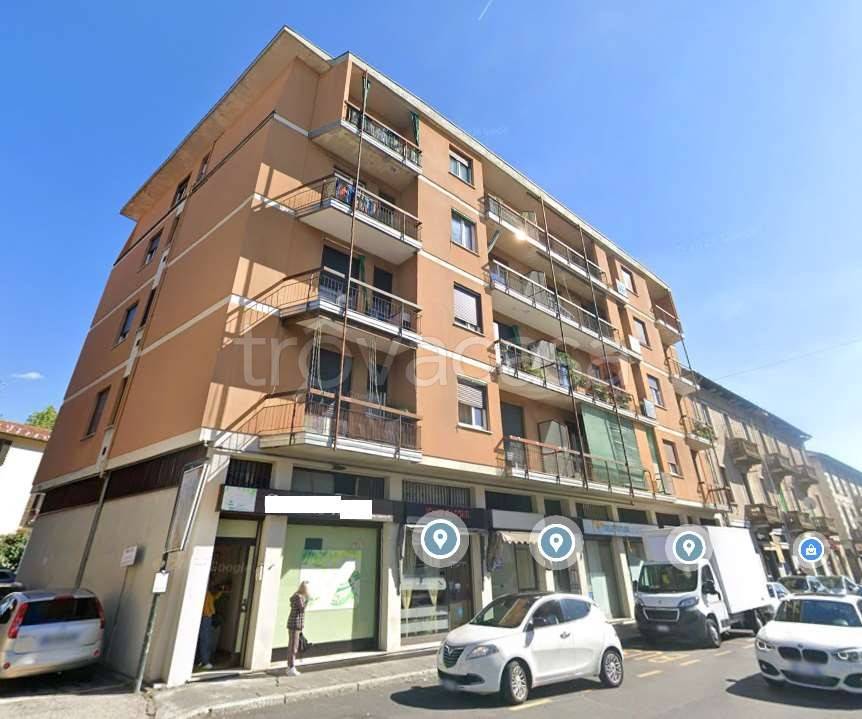 negozio in vendita a Varese in zona Biumo