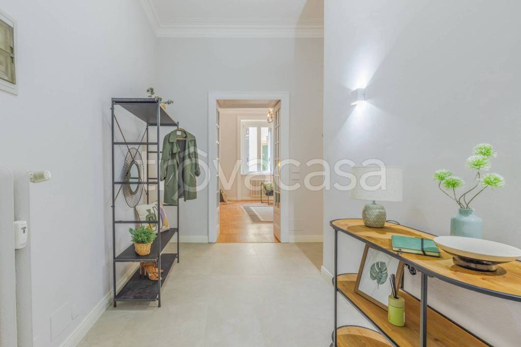 appartamento in vendita a Varese in zona Centro Città