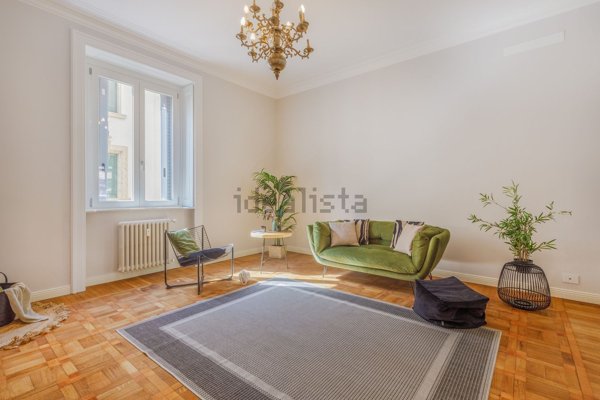 appartamento in vendita a Varese in zona Centro Città
