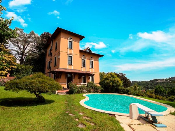 casa indipendente in vendita a Varese in zona Sant'Ambrogio