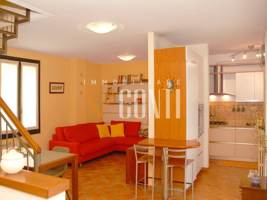 appartamento in vendita a Varese in zona Viale Belforte