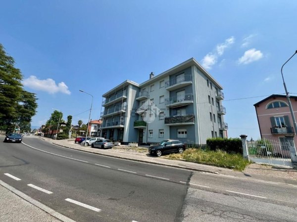 appartamento in vendita a Varese in zona Bizzozero