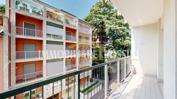 appartamento in vendita a Varese in zona Centro Città