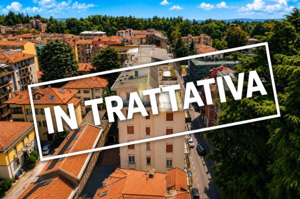 appartamento in vendita a Varese in zona Centro Città