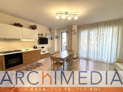 appartamento in vendita a Varese in zona Ippodromo