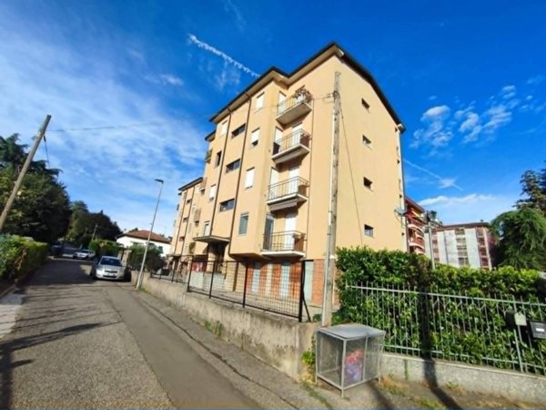 appartamento in vendita a Varese in zona Bobbiate