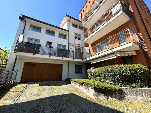 appartamento in vendita a Varese in zona Ippodromo