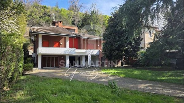 casa indipendente in vendita a Varese in zona Via Crispi
