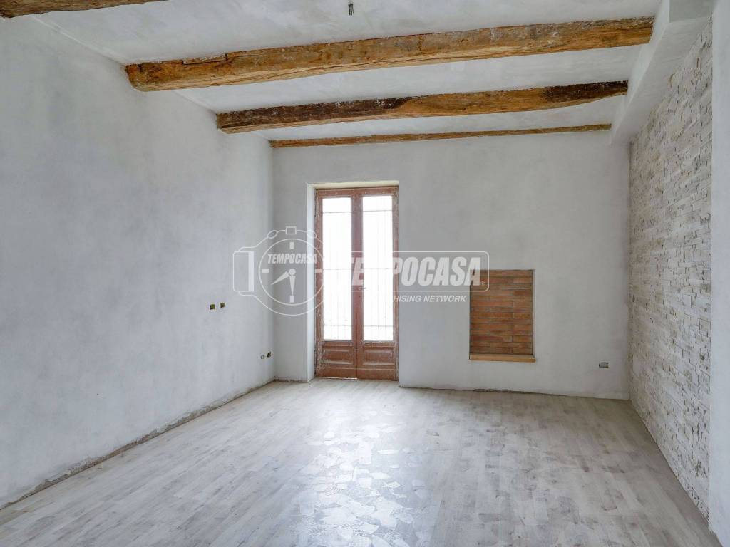 appartamento in vendita a Varese in zona Cartabbia