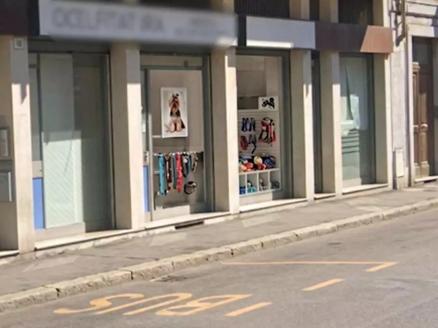 negozio in vendita a Varese in zona Viale Valganna
