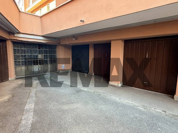 negozio in vendita a Varese in zona Biumo