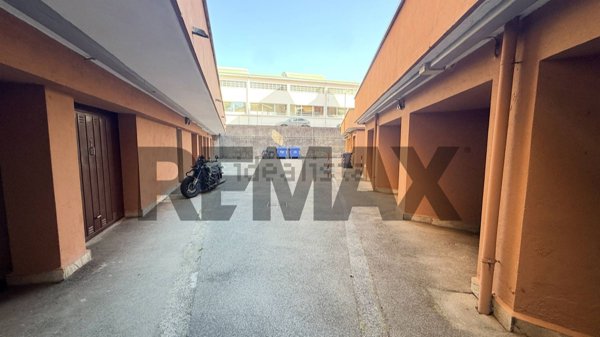 negozio in vendita a Varese in zona Ippodromo