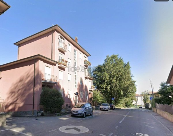 appartamento in vendita a Varese in zona Giubiano