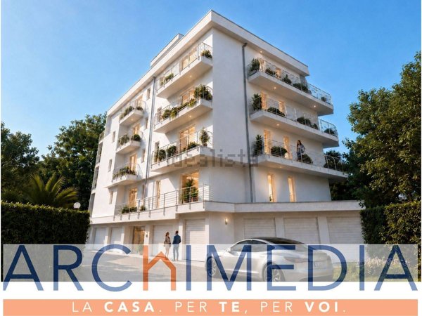 appartamento in vendita a Varese in zona Ippodromo