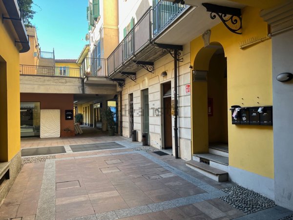 appartamento in vendita a Varese in zona Centro Città