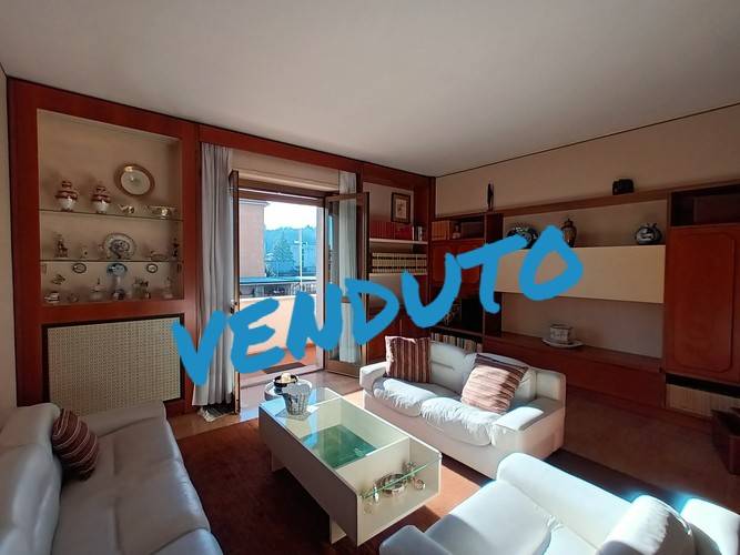 appartamento in vendita a Varese in zona Ippodromo