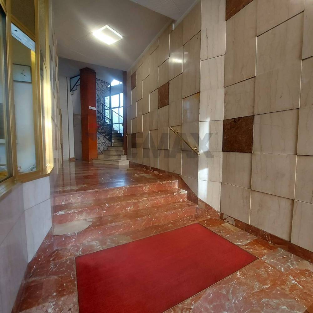 appartamento in vendita a Varese in zona Centro Città