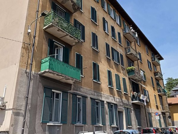 appartamento in vendita a Varese in zona Centro Città