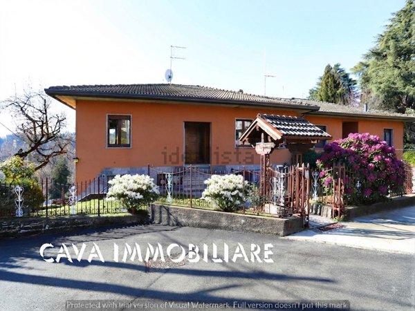 appartamento in vendita a Varese in zona Sant'Ambrogio