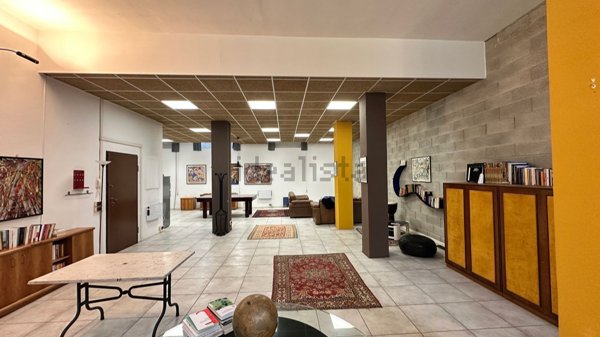 appartamento in vendita a Varese in zona Centro Città