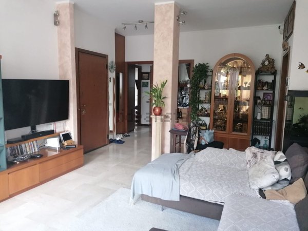 appartamento in vendita a Varese in zona Sant'Ambrogio