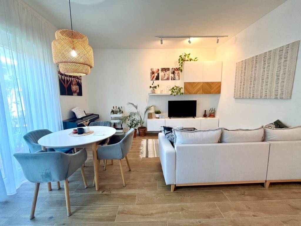 appartamento in vendita a Varese in zona Biumo