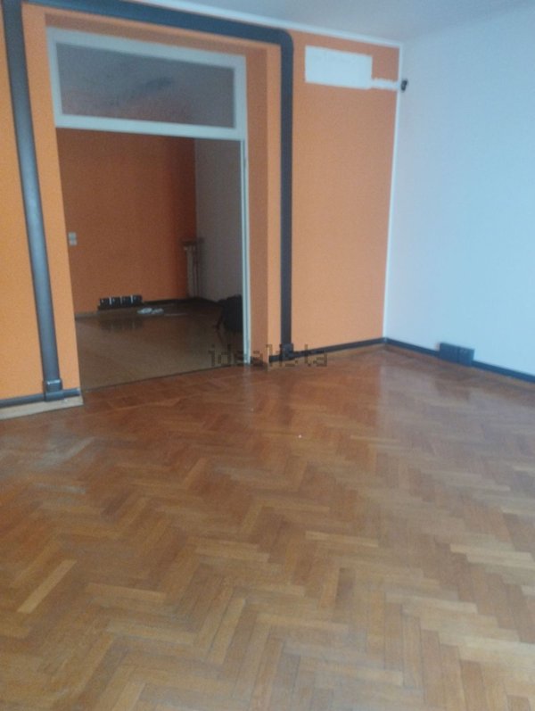 ufficio in vendita a Varese in zona Centro Città