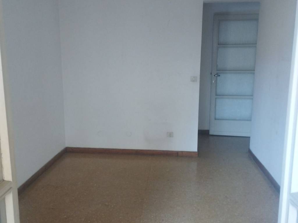 ufficio in vendita a Varese in zona Biumo